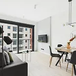 Prosta 69d Superapart * Warszawa